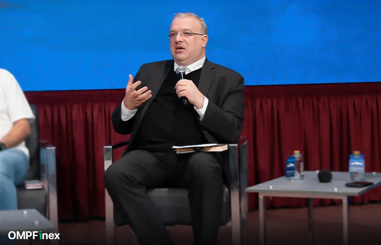 2. فرید موسوی، عضو کمیسیون اقتصادی مجلس،